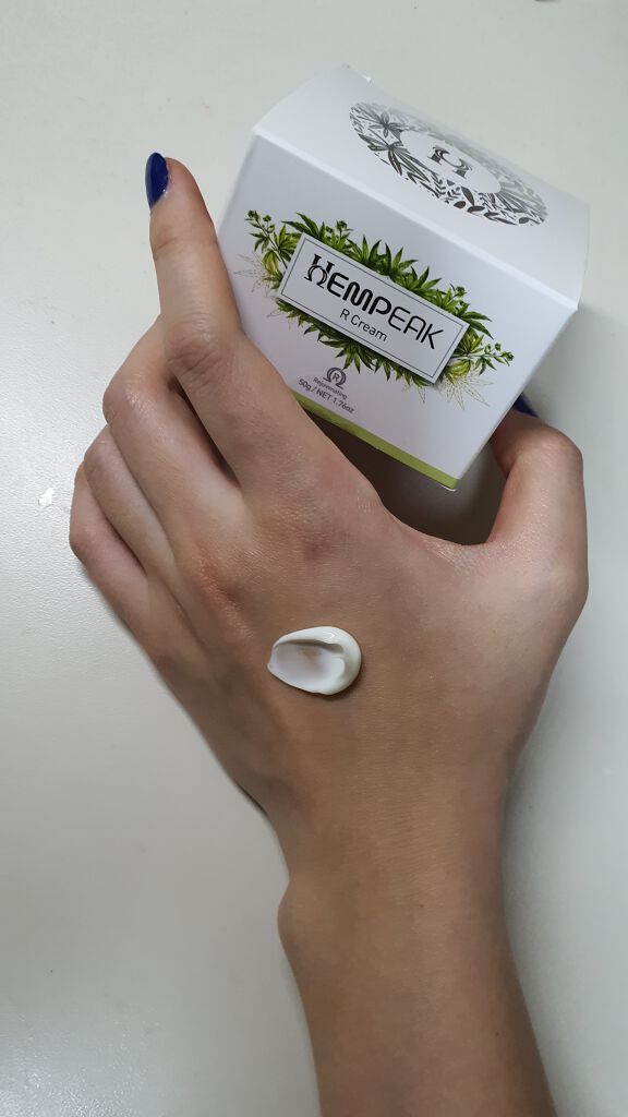 あい on LIPS 「母へのプレゼントに渡しました。母がたるみとしみが気になるけどレ..」(1枚目)