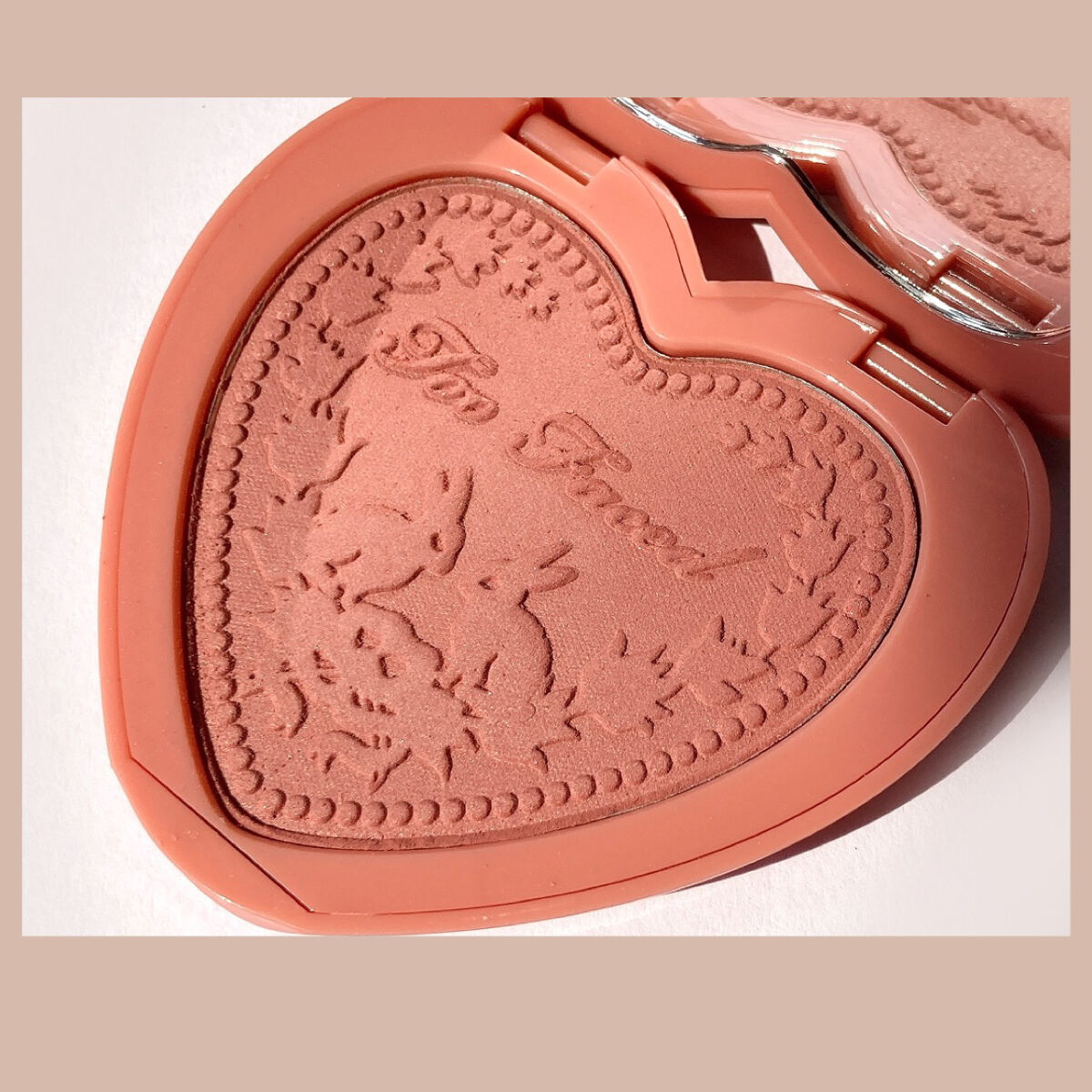 ラブ フラッシュ ロングラスティング 16H ブラッシュ ベイビー ラブ/Too Faced/パウダーチークを使ったクチコミ（2枚目）