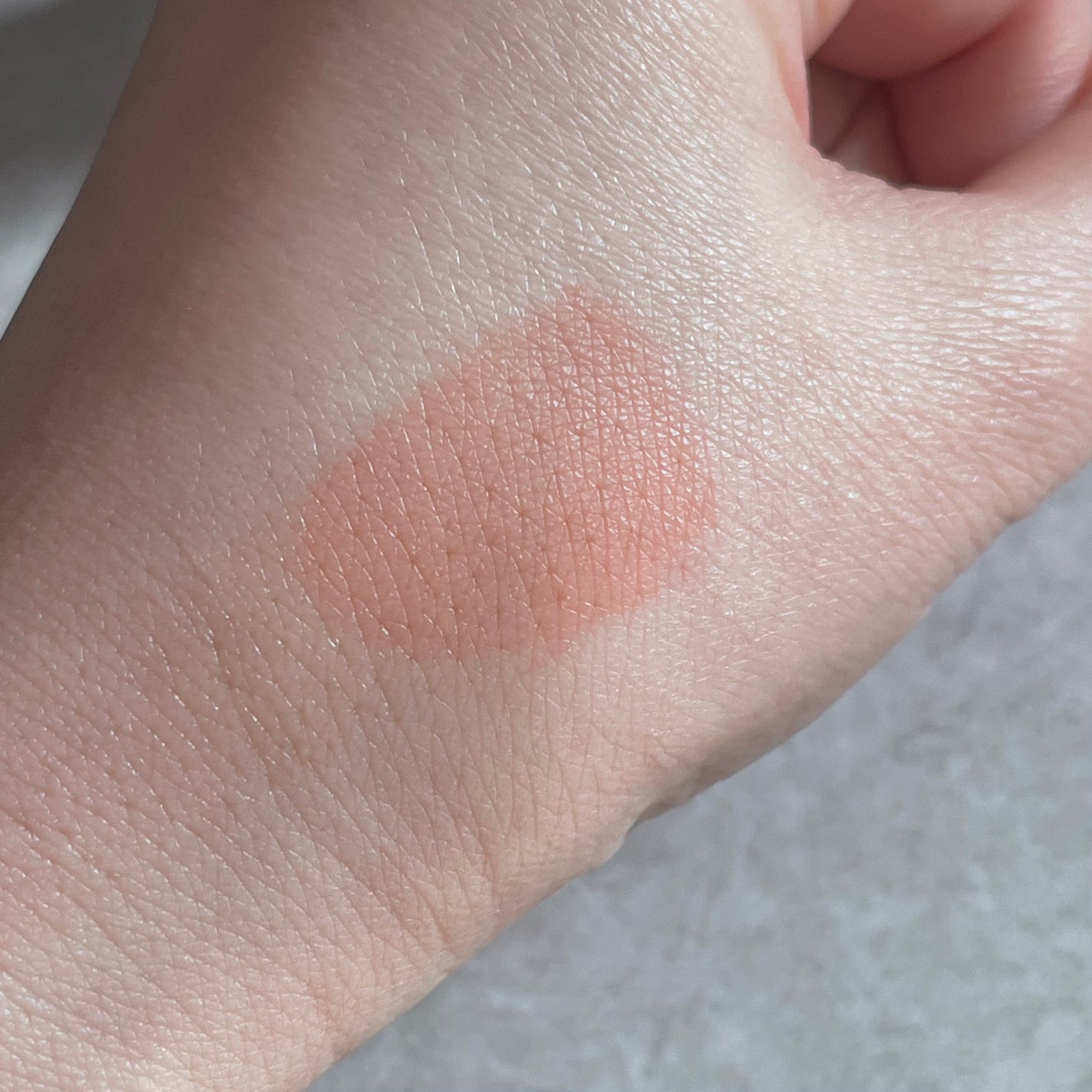 ムードインハンサーウォーターリキッドグロウ/hince/口紅を使ったクチコミ(3枚目)