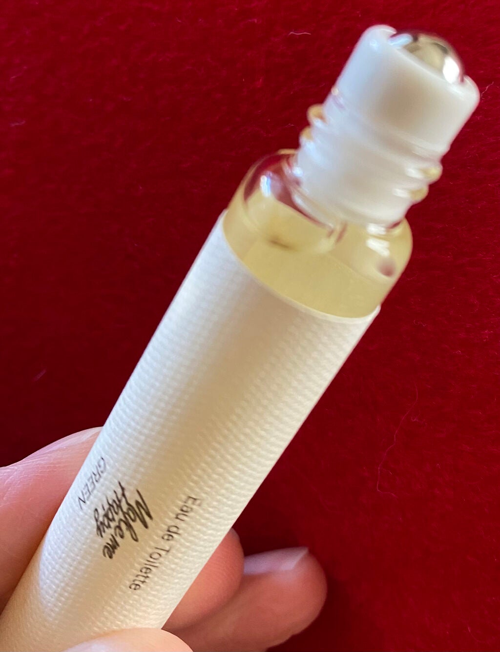 ぴのちゆん on LIPS 「メイクミーハッピーロールオンタイプのオードトワレ定価¥770円..」(2枚目)