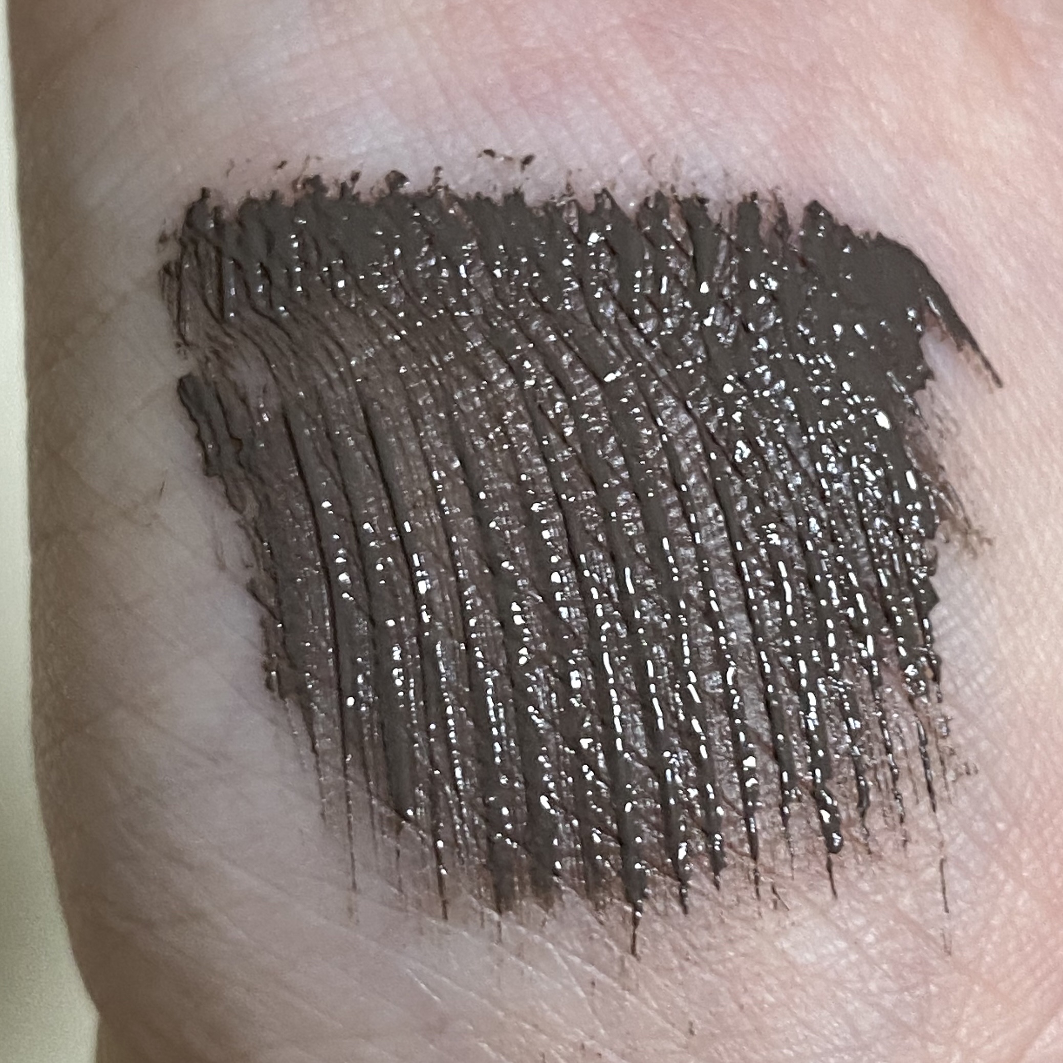 ニュアンスカラーマスカラ 02 ヘーゼルグレージュ/CEZANNE/マスカラを使ったクチコミ（3枚目）