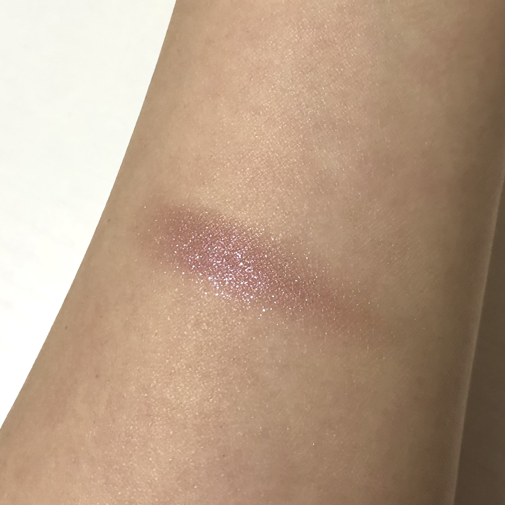 グロッシー アイヴェール PU-4 ヴェールモーヴ/Visée/ジェル・クリームアイシャドウを使ったクチコミ（3枚目）