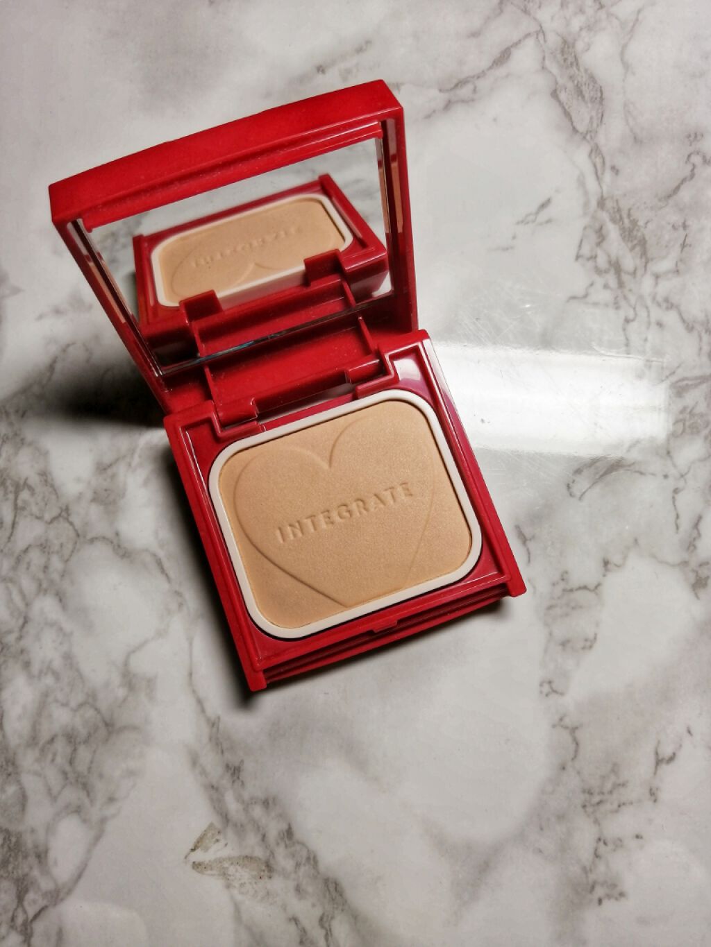 プロフィニッシュファンデーション/インテグレート/パウダーファンデーションを使ったクチコミ（2枚目）