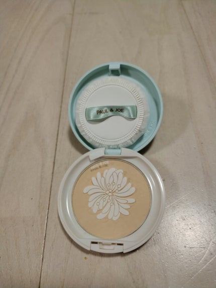 プロテクティング フェイス パウダー/PAUL & JOE BEAUTE/プレストパウダーを使ったクチコミ(2枚目)