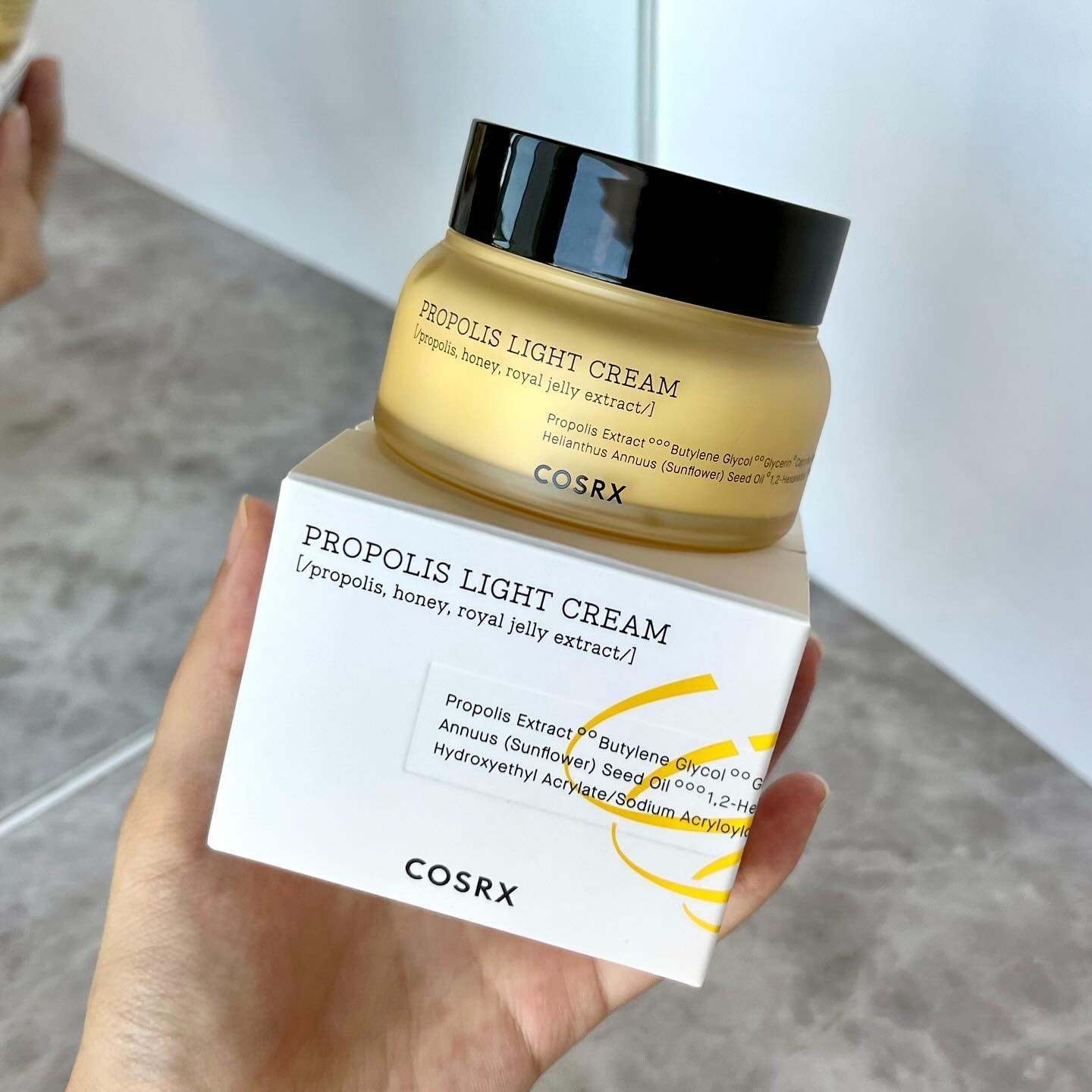 フルフィットプロポリスライトクリーム/COSRX/フェイスクリームを使ったクチコミ（1枚目）