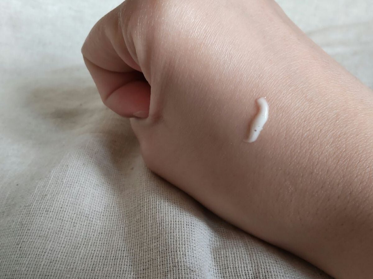 薬用レチノAエッセンス/DHC/アイケア・アイクリームを使ったクチコミ(3枚目)