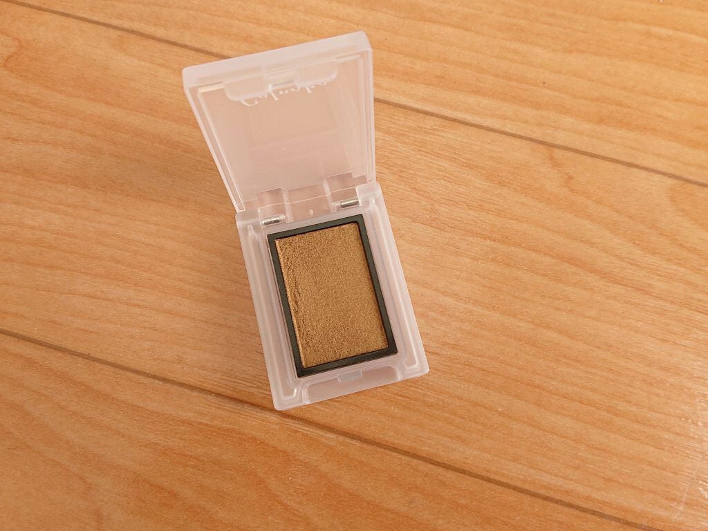 セルヴォーク ヴォランタリー アイズ/Celvoke/単色アイシャドウを使ったクチコミ(4枚目)