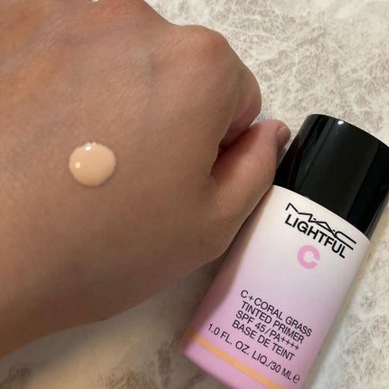 ライトフル C+ティンティッド プライマーSPF45(PA++++)/M・A・C/化粧下地を使ったクチコミ(2枚目)