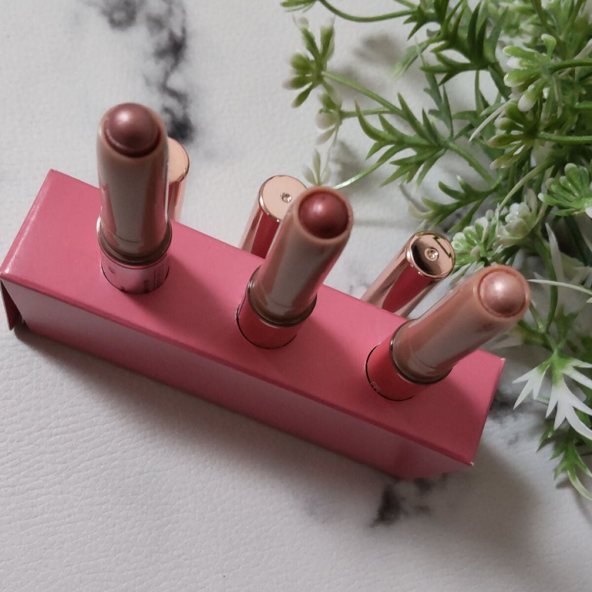 ザ ギフト オブ ア ローズ キャビアスティック トリオ/ローラ メルシエ/メイクアップキットを使ったクチコミ(3枚目)