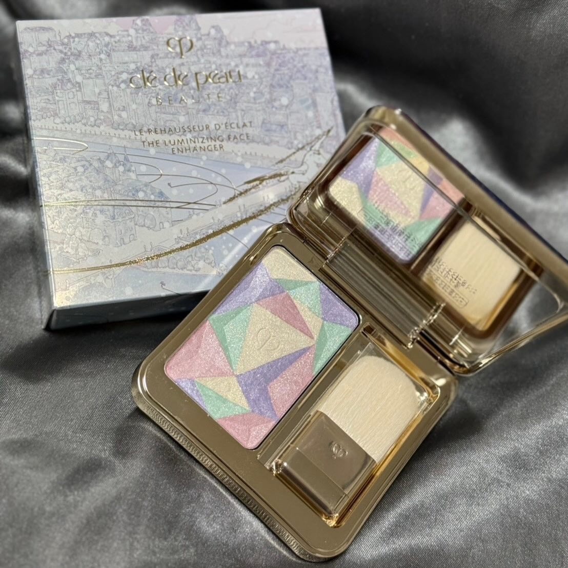 ル・レオスールデクラ /クレ・ド・ポー ボーテ/パウダーハイライトを使ったクチコミ（2枚目）