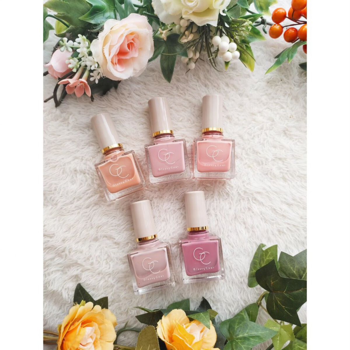 グロッシーコート スキンベージュ【新】/スキューズミー/オールインワンネイルを使ったクチコミ（2枚目）