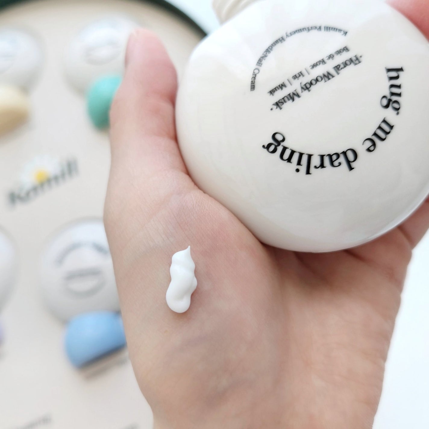 パフューマリー ハンド&ネイルクリーム デューイアルテミシア 50ml/カミール/ハンドクリームを使ったクチコミ(6枚目)