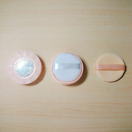 コンパクトパウダーパフ 2pcs入り/セリア/パフ・スポンジを使ったクチコミ(1枚目)