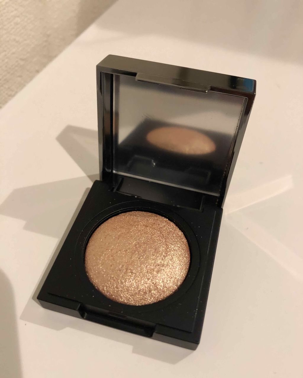 プリズム エアー シャドウ/CLIO/単色アイシャドウを使ったクチコミ（1枚目）