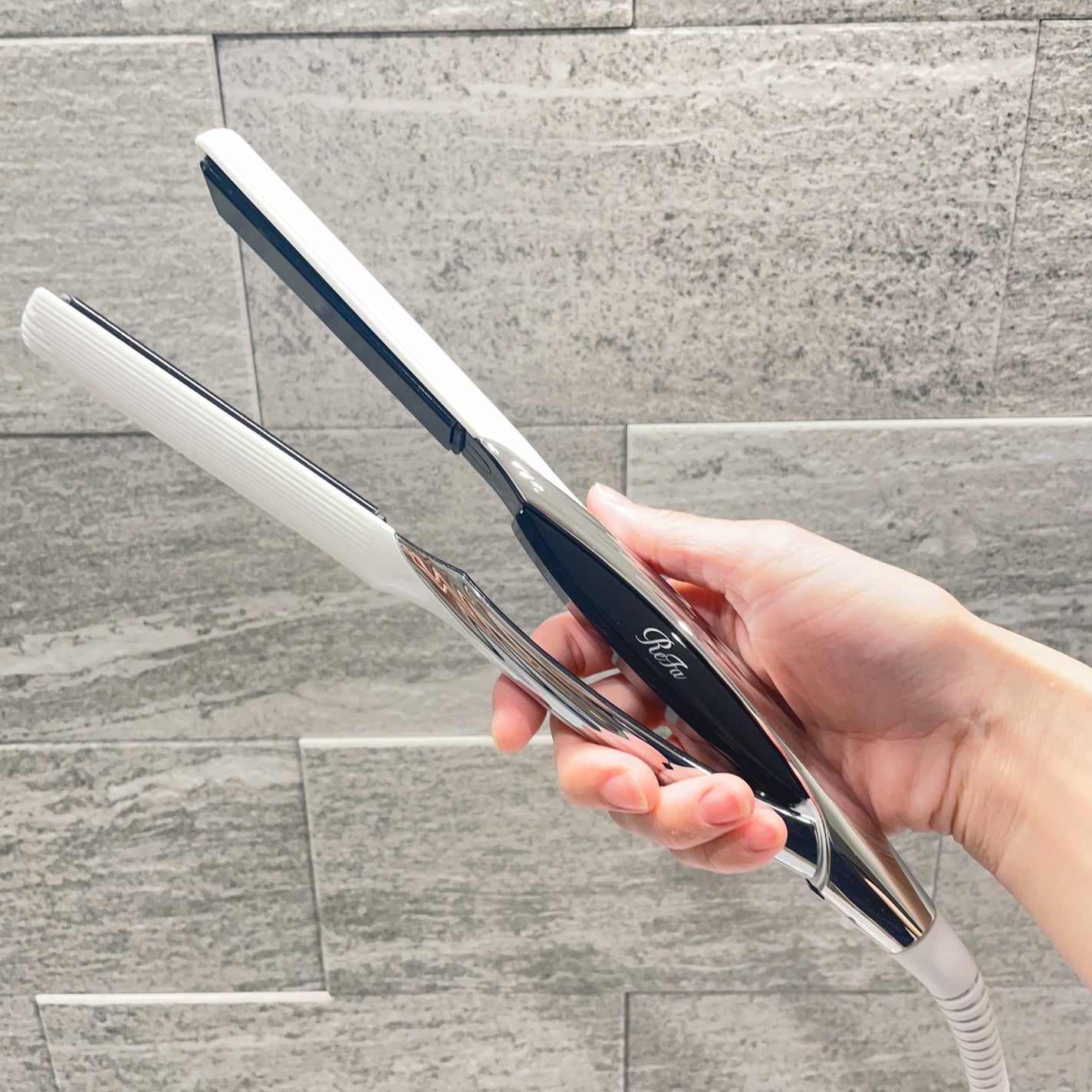 リファ ビューテック ストレートアイロン/ReFa/ストレートアイロンを使ったクチコミ(2枚目)