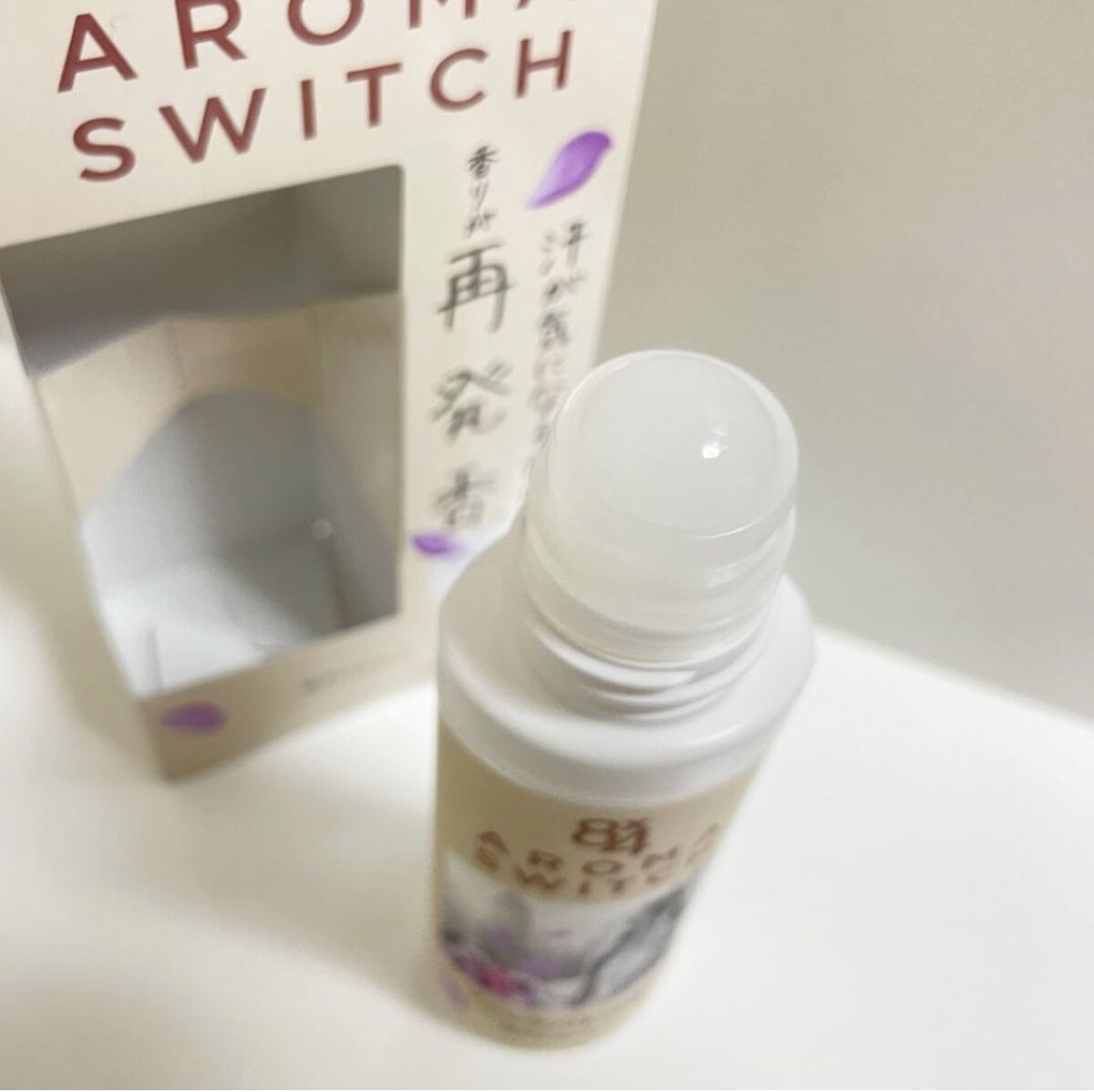 8x4 アロマスイッチ ロールオン マンハッタンリネンの香り/８ｘ４/デオドラント・制汗剤を使ったクチコミ（2枚目）