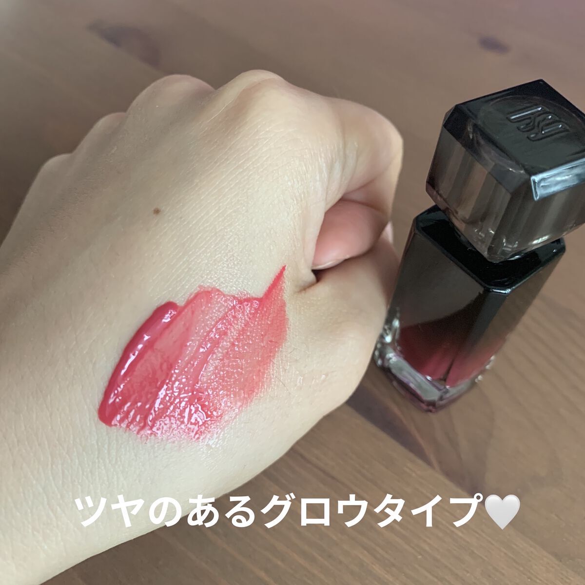 センシュアル フィッティング グロウ ティント/HERA/リップティントを使ったクチコミ（3枚目）