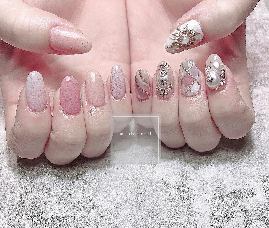 #フレンチネイル,#ネイル,#アートネイル,#春ネイル,#ミラーアートネイル,#白フレンチネイル,#フレンチネイル,#ピンクネイル,#ミラーネイル,#手書きアートネイル,#刺繍ネイル,#ミラーネイル,#シルバーアクセネイル,#春ネイル,#天王寺ネイルのネイルデザイン