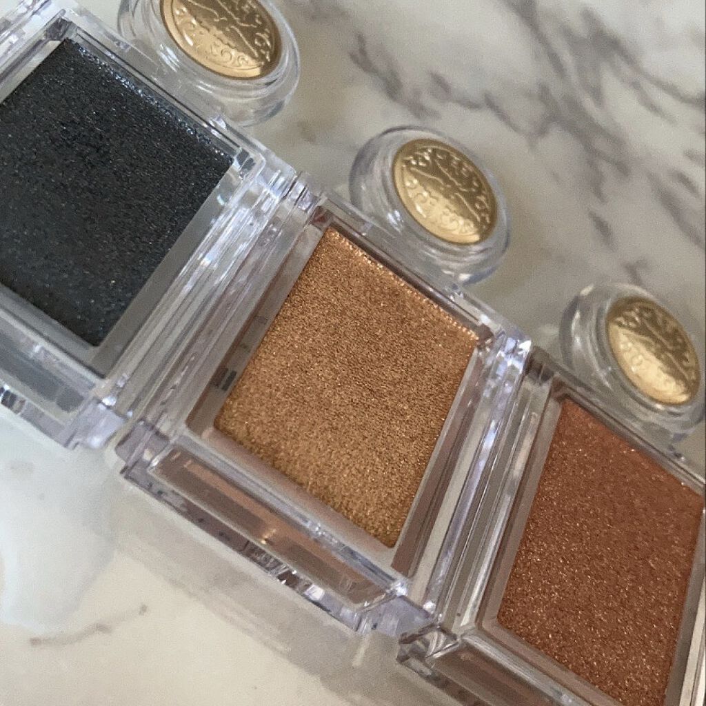 シャドーカスタマイズ/MAJOLICA MAJORCA/単色アイシャドウを使ったクチコミ（2枚目）