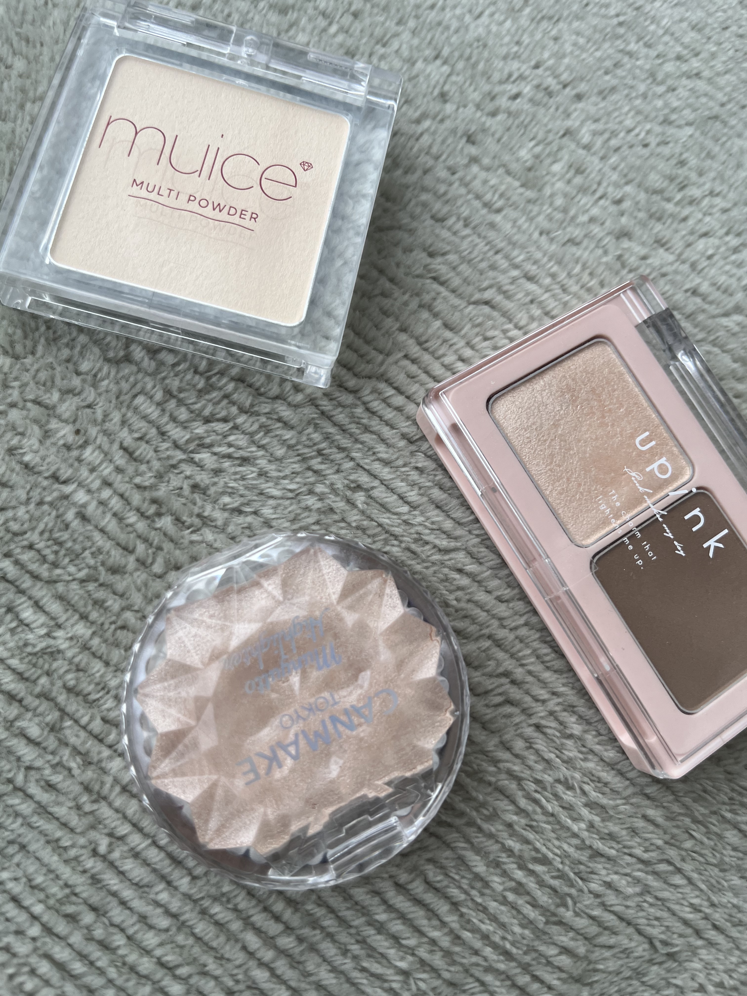 グロウアップコントゥアパレット 02 シャンパンベージュ/upink/パウダーハイライトを使ったクチコミ（1枚目）