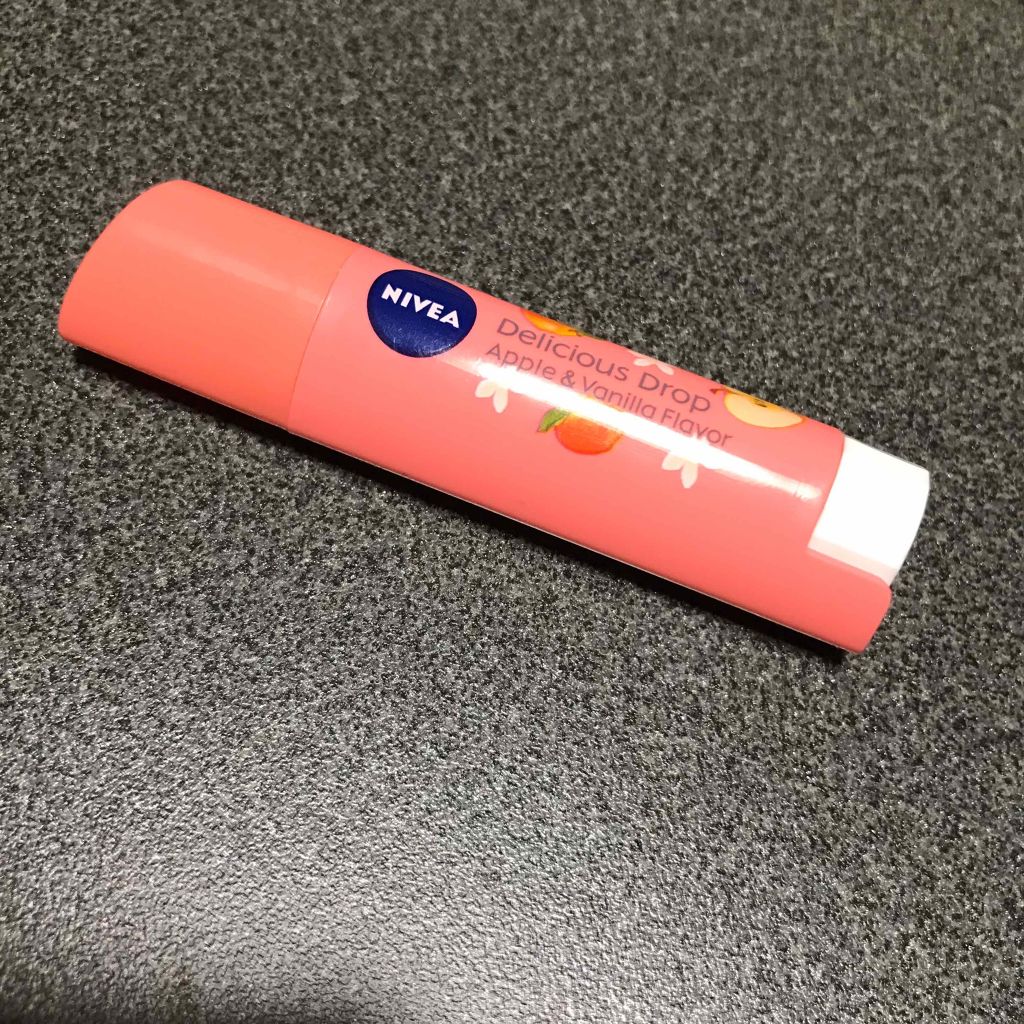 フレーバーリップ デリシャスドロップ アップルの香り〜バニラの香りのアクセント/ニベア/リップクリームを使ったクチコミ（1枚目）
