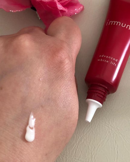 アドバンスド ホワイトリフト /immuno/フェイスクリームを使ったクチコミ(4枚目)