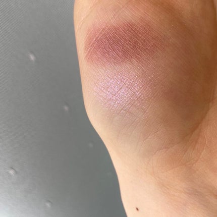 ほむほむ on LIPS 「パーフェクトスタイリストアイズNo21底見えコスメです♪グレー..」(4枚目)