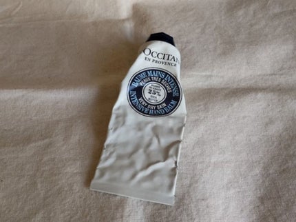 L'OCCITANE シア ザ・バームのクチコミ「❄️L'OCCITANE ハンドバーム❄️
就寝前のハンドケアに使用している
L'OCCI.....」(2枚目)