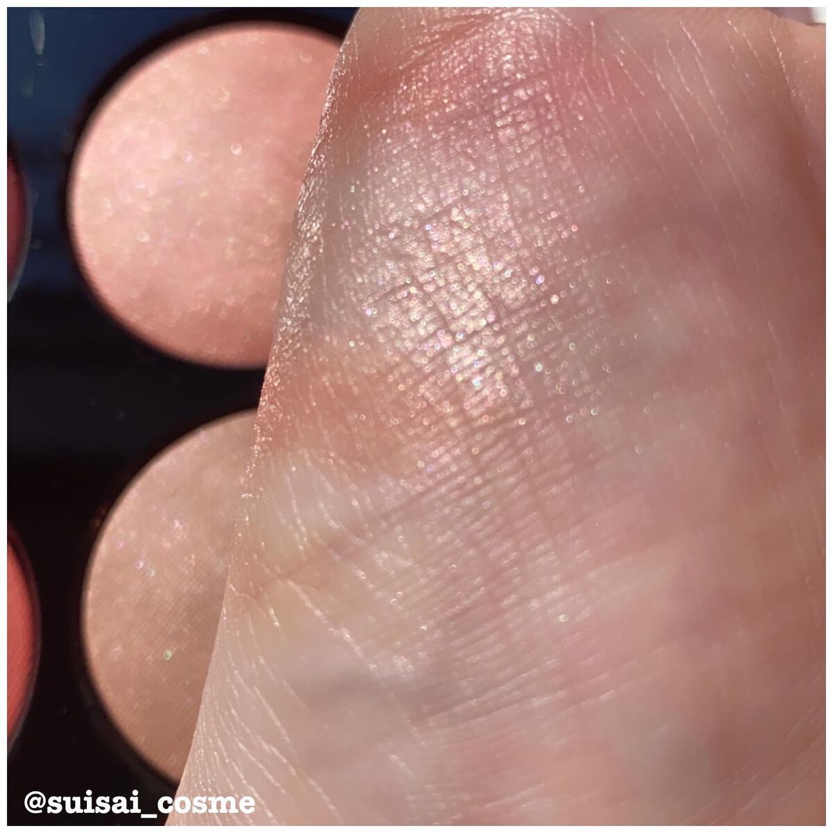 ボーム エサンシエル ルージュ フレ/CHANEL/スティックハイライトを使ったクチコミ（3枚目）