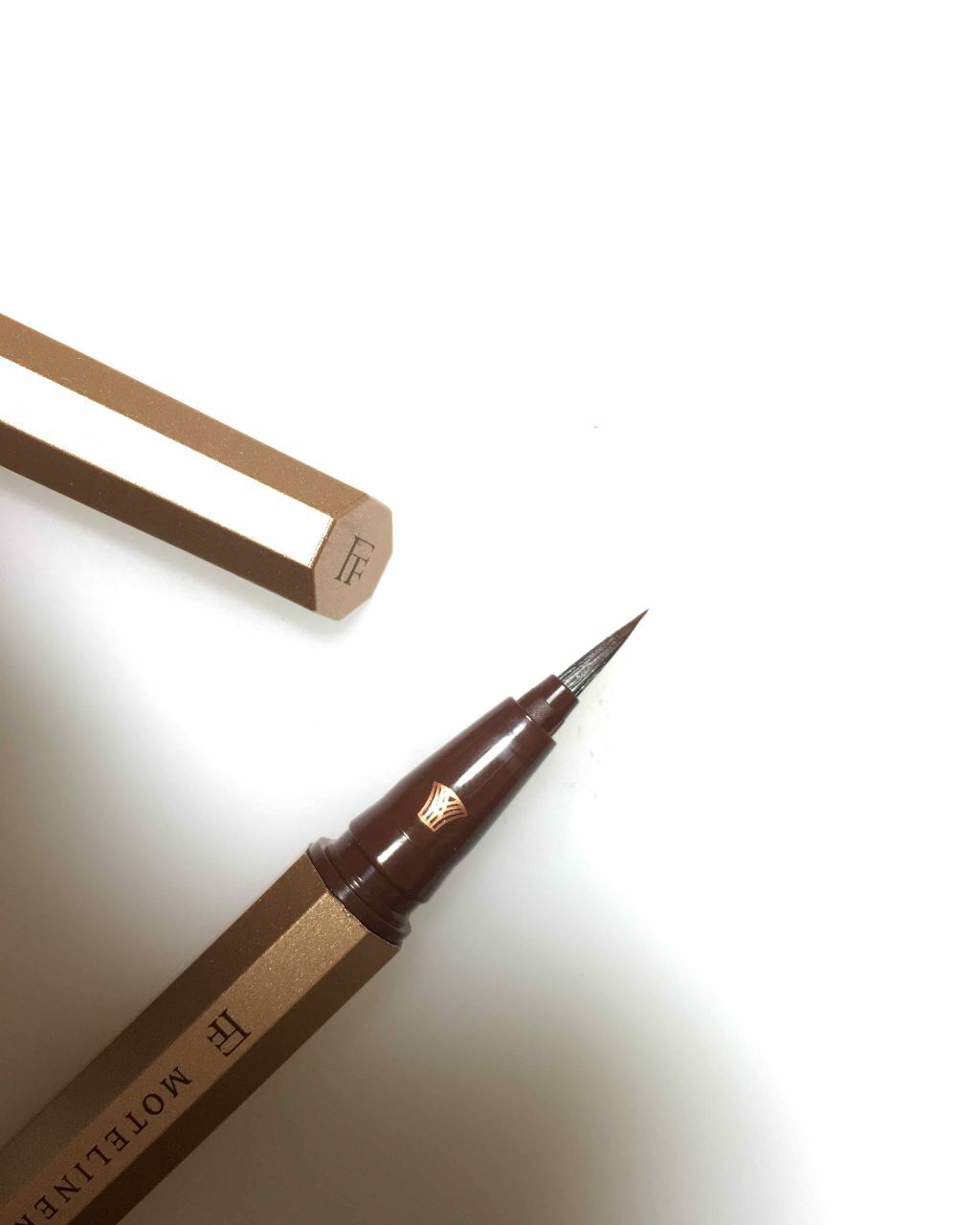 モテライナー リキッド/UZU BY FLOWFUSHI/リキッドアイライナーを使ったクチコミ（1枚目）