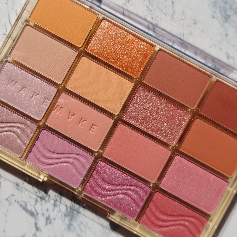 ソフトブラーリングアイパレット/wakemake/アイシャドウパレットを使ったクチコミ(3枚目)