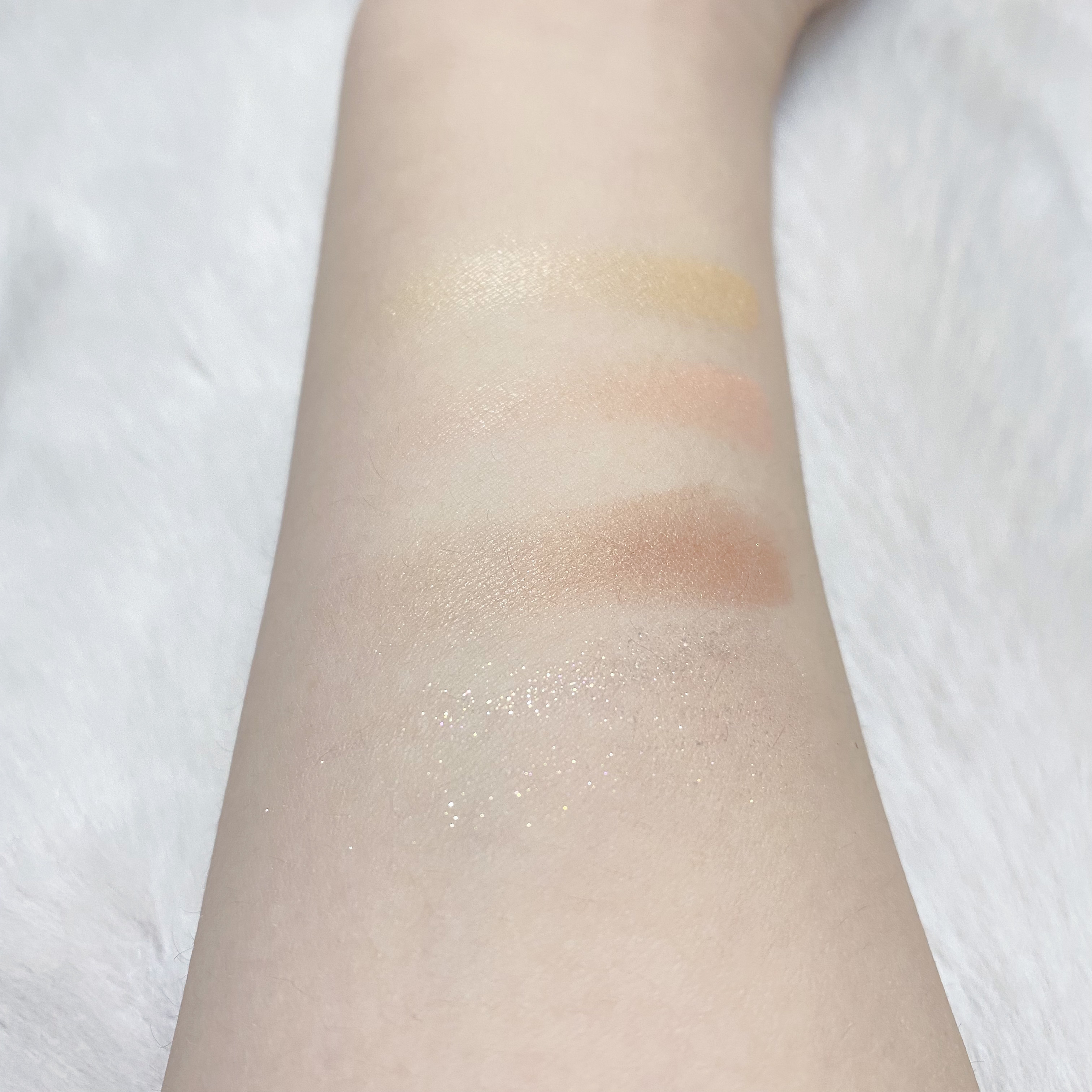 ベージュトーンアイシャドウ/CEZANNE/アイシャドウパレットを使ったクチコミ（3枚目）