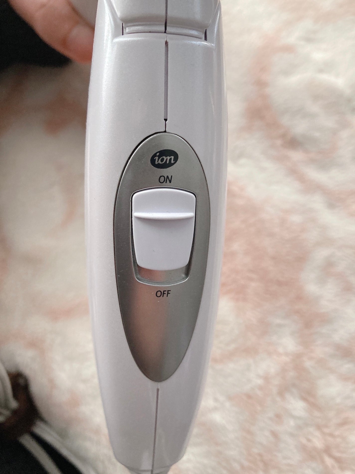 きゅるー on LIPS 「KOIZUMIモノクロームマイナスイオンヘアドライヤーKHD-..」(3枚目)