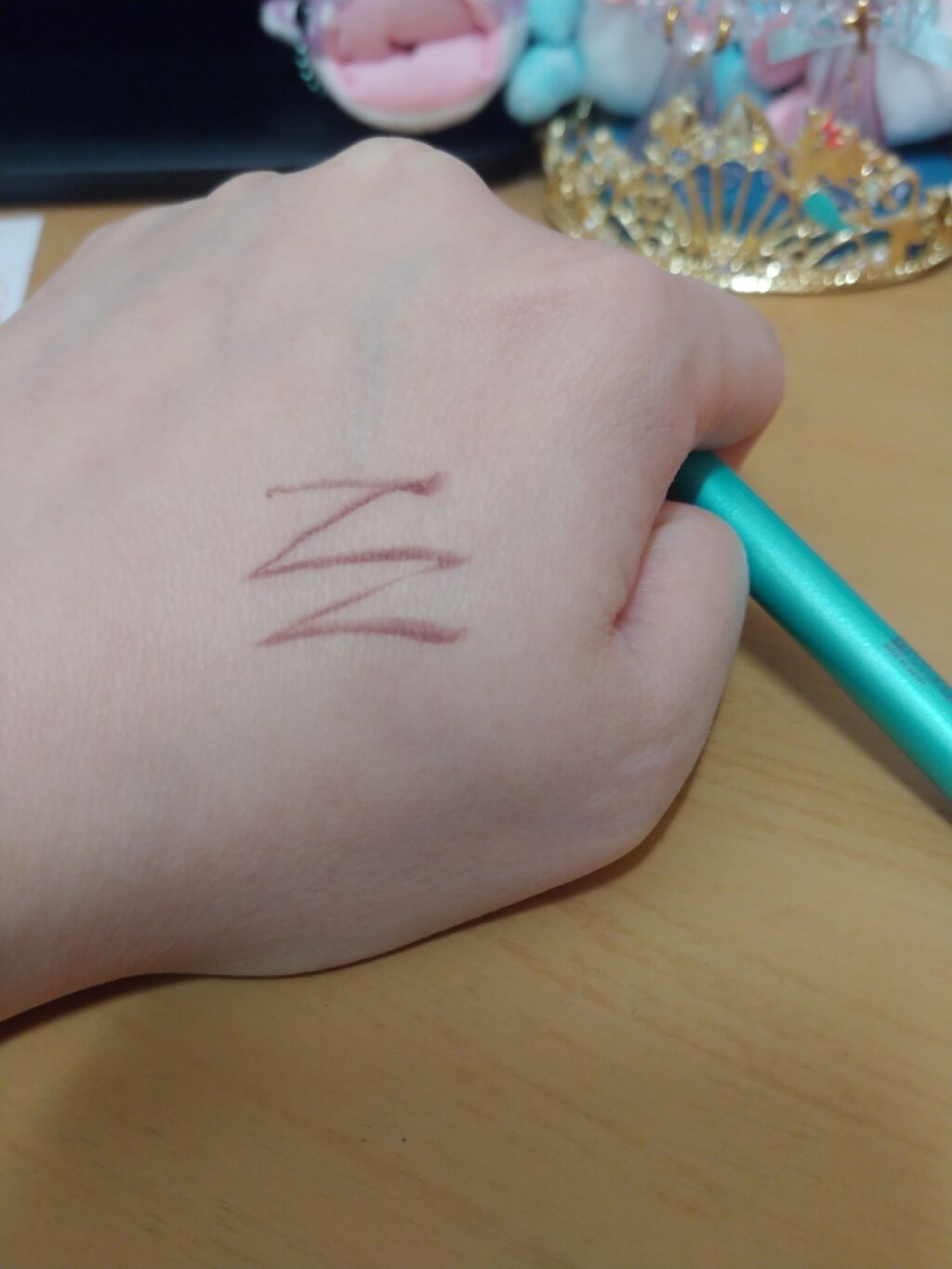 「密着アイライナー」クリームペンシル/デジャヴュ/ペンシルアイライナーを使ったクチコミ(2枚目)