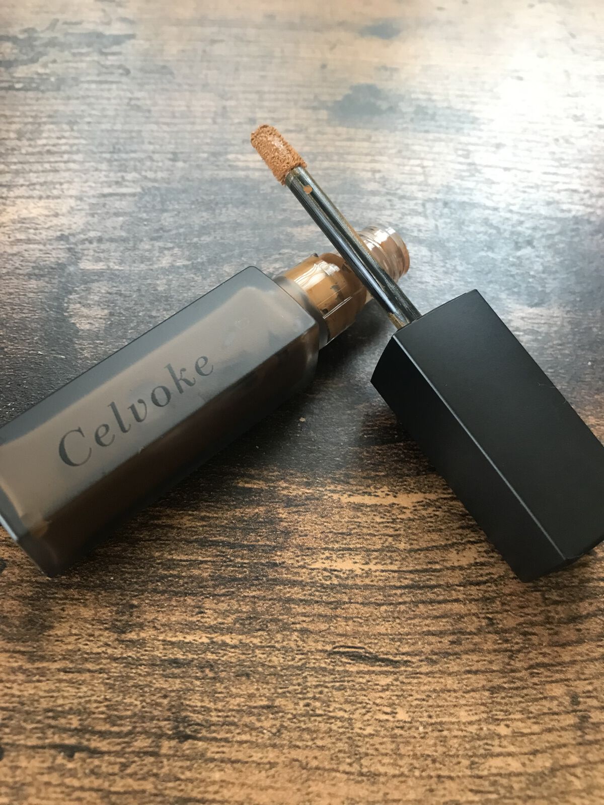 エンスロール マット リップス/Celvoke/口紅を使ったクチコミ（1枚目）