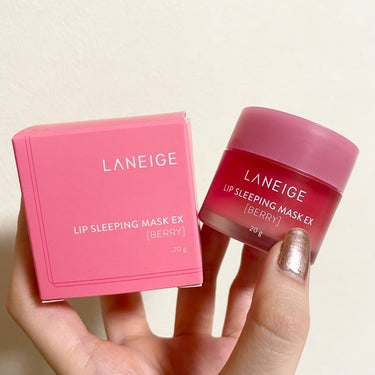 LANEIGE
リップ スリーピングマスク ベリー

韓国コスメはアモーレパシフィックをよく利用していて、他の基礎化粧品を購入する際にセットになっていた品。

以前から「良い！」と聞いていたので試してみ