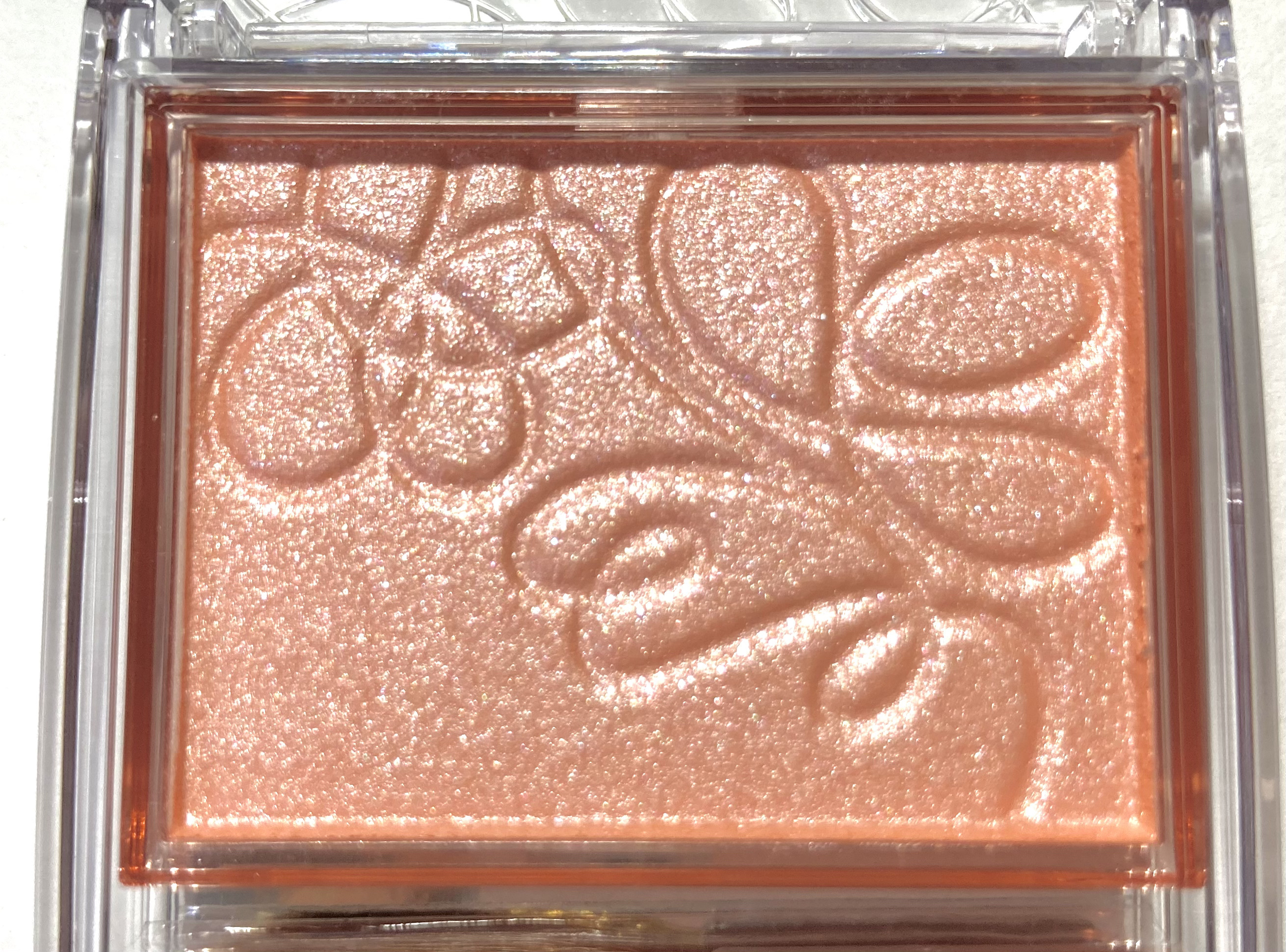 パールグロウニュアンサー/CEZANNE/パウダーハイライトを使ったクチコミ（2枚目）