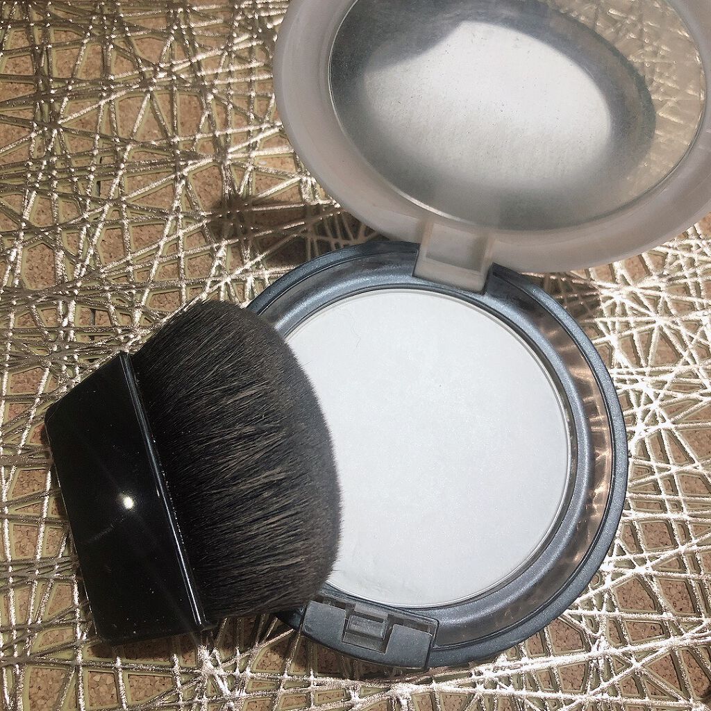 ラスタリングシアーパウダー/excel/プレストパウダーを使ったクチコミ（2枚目）