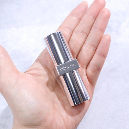 リップ バーム オプティマイジング ケア/PRADA BEAUTY/リップバームを使ったクチコミ(2枚目)