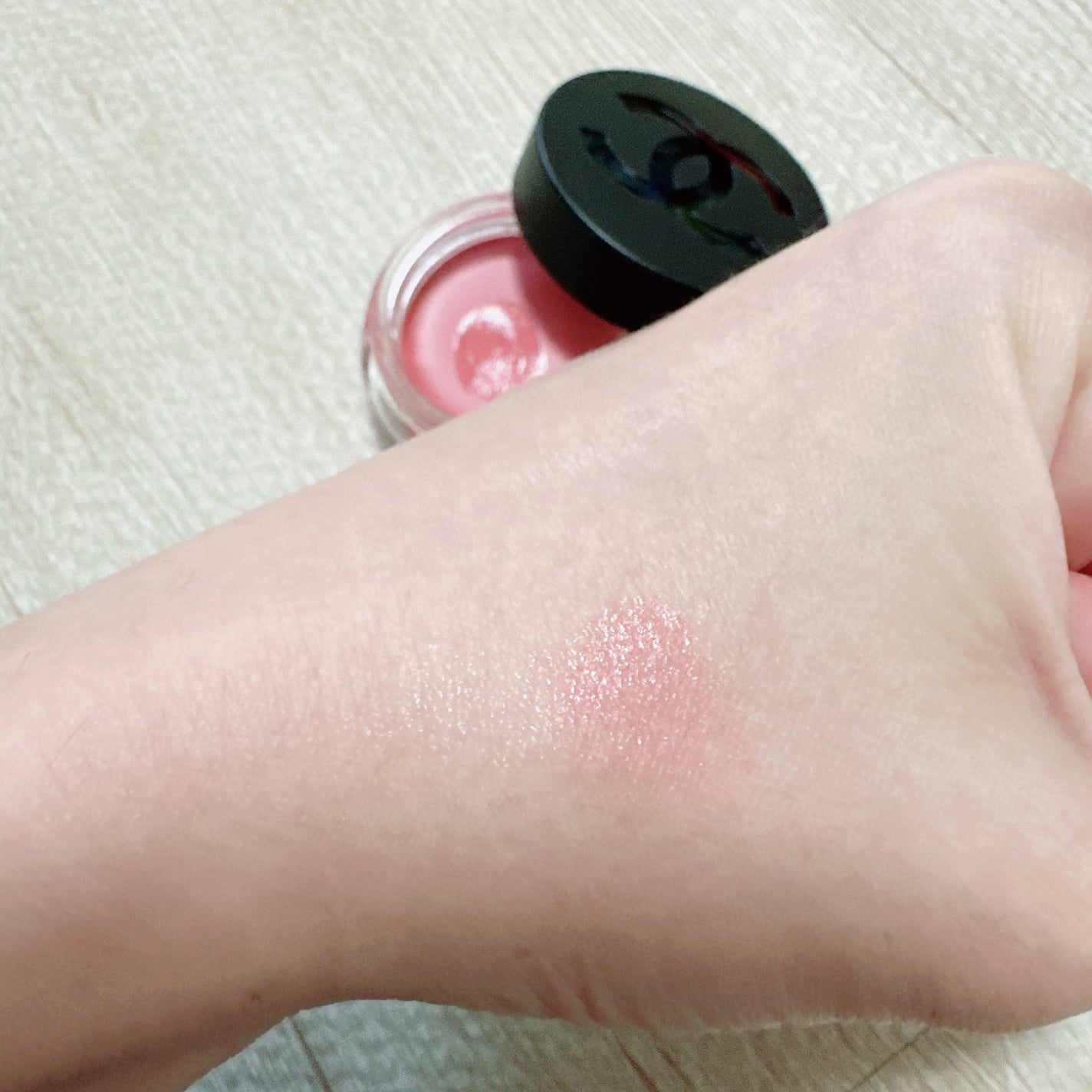 リップ&チーク ボーム N°1 ドゥ シャネル/CHANEL/口紅を使ったクチコミ(3枚目)