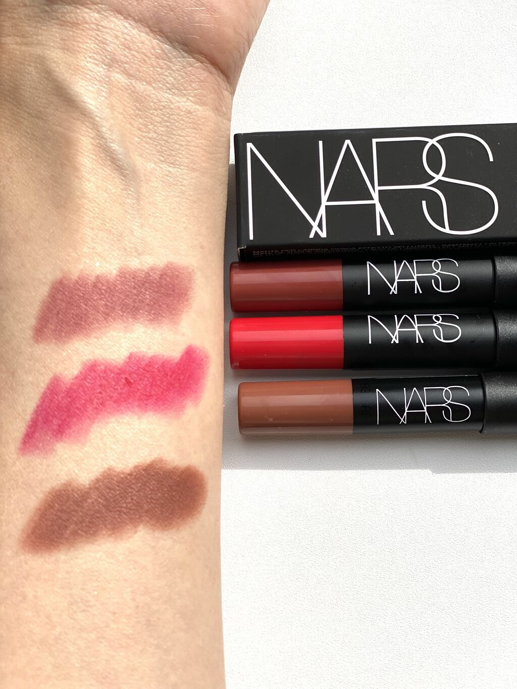 ベルベットマットリップペンシル/NARS/リップライナーを使ったクチコミ（2枚目）