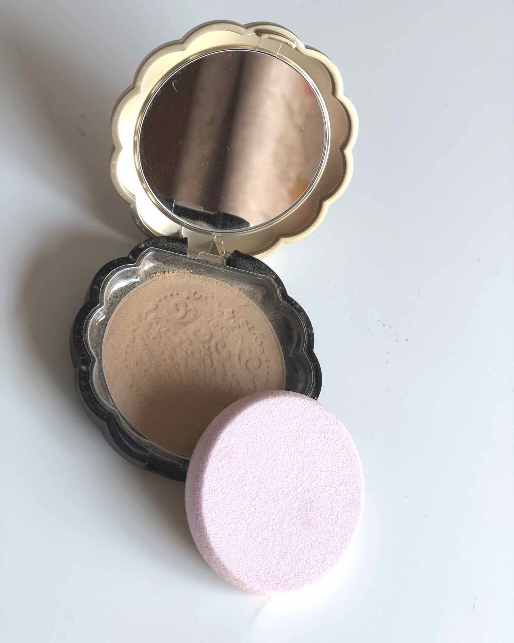 パウダー ファンデーション M/ANNA SUI/パウダーファンデーションを使ったクチコミ（1枚目）