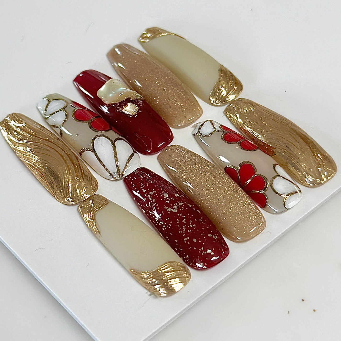 🐒ズボラママみっちゃんの高見えネイル💅 on LIPS 「#振袖ネイルミンネにショップ構えましたー♪やっと🤣🤣笑細いライ..」(2枚目)