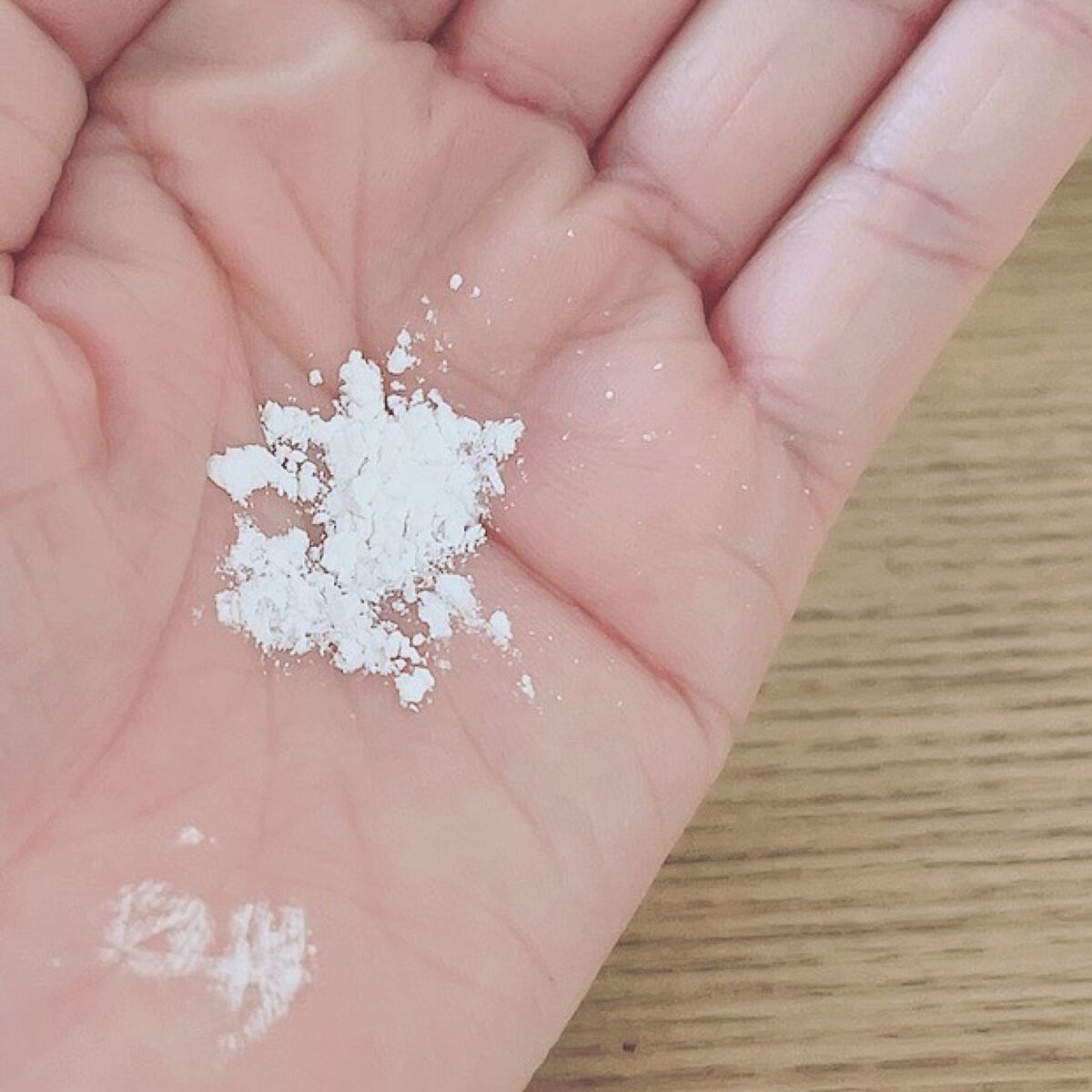 ポリシー パウダーエッセンス CO/ポリシー化粧品/美容液を使ったクチコミ（2枚目）