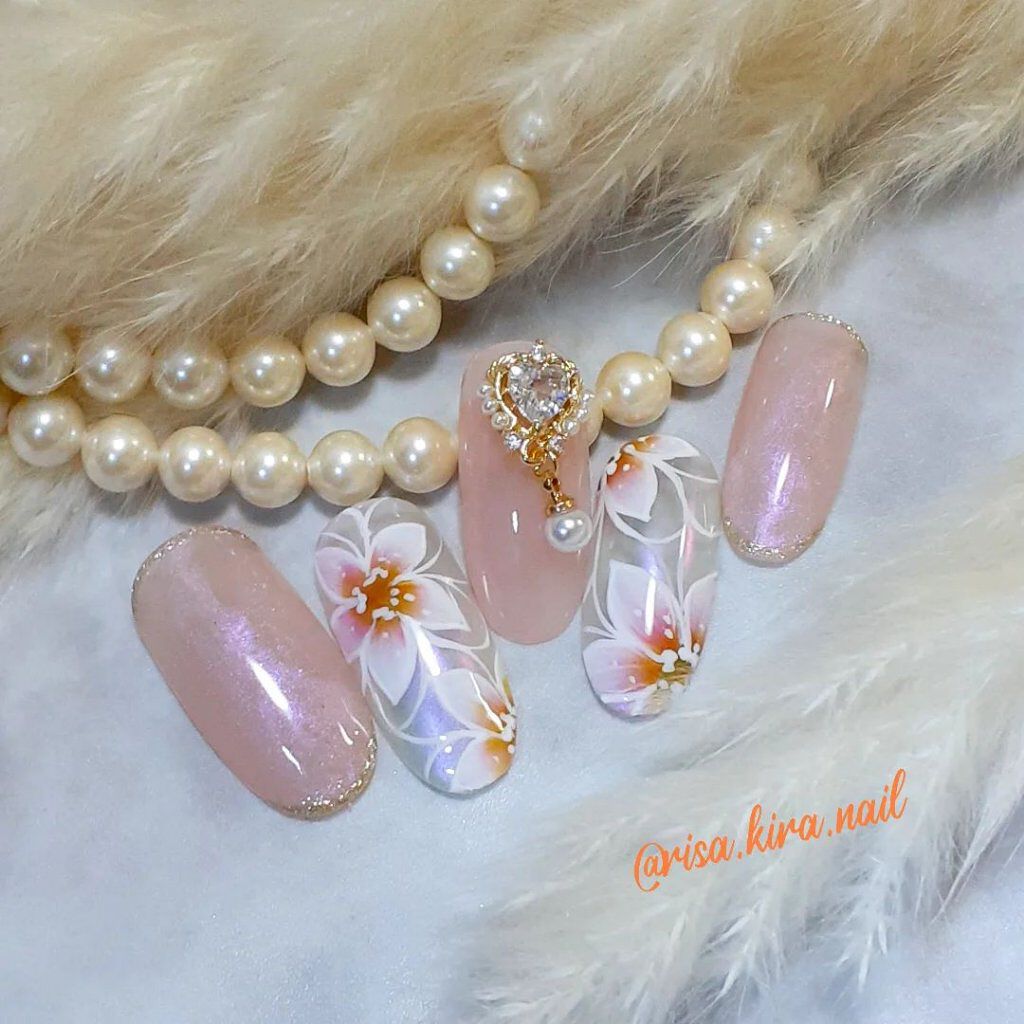 #ネイル,#ジェルネイル,#フラワーネイル,#レースフラワーネイル,#キラキラネイル,#透け感ネイル,#レースネイルのネイルデザイン