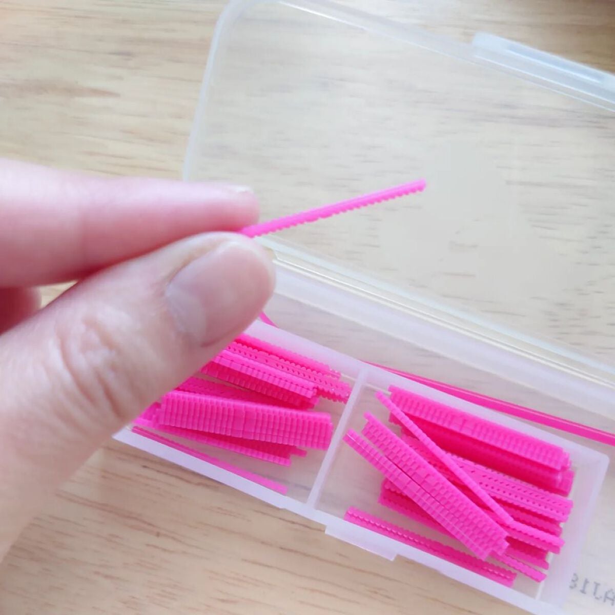 フリーファイバー120<下地&カッター付き>スタンダードタイプ 120本入/メザイク/二重まぶた用アイテムを使ったクチコミ(4枚目)