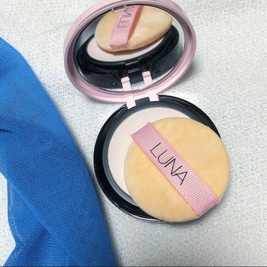 LUNA プロフォトフィニッシャーのクチコミ「ありえん。乾燥肌なのにマットいけるわ。

[LUNA]
プロフォトフィニッシャー
SPF 50.....」（2枚目）