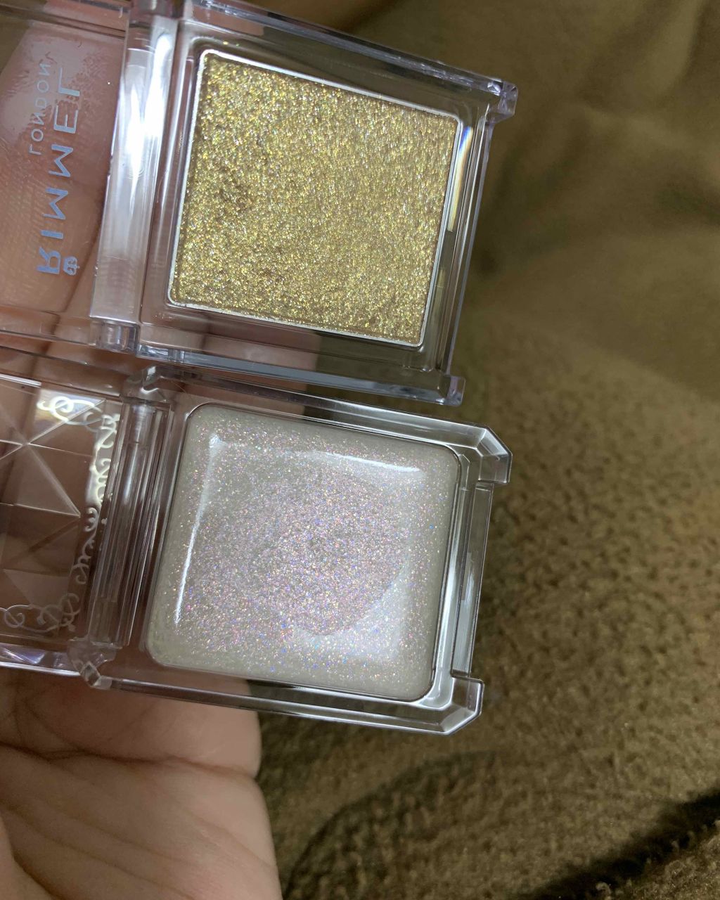 プリズム パウダーアイカラー/リンメル ロンドン/単色アイシャドウを使ったクチコミ（2枚目）