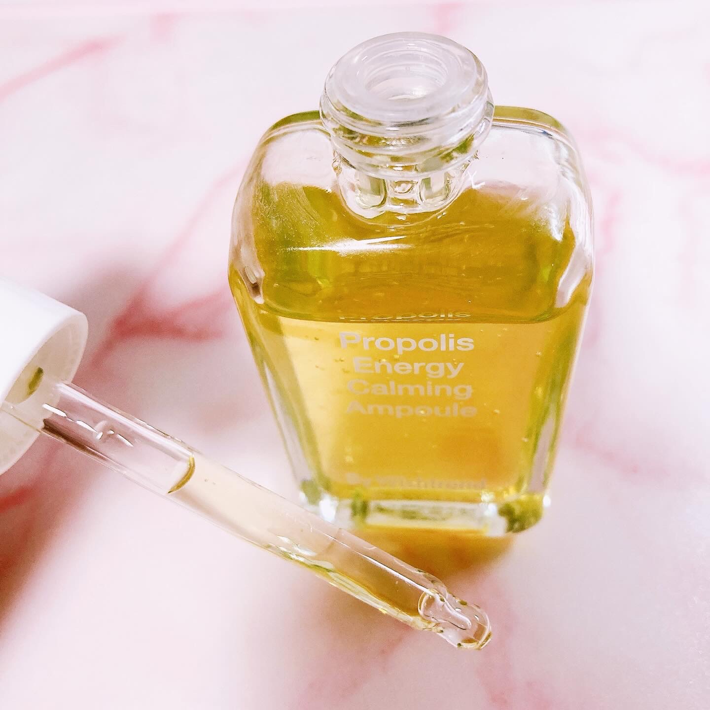 プロポリスエナジーカーミングアンプル/By Wishtrend/美容液を使ったクチコミ（2枚目）