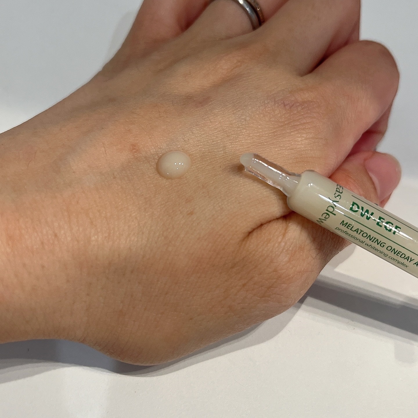 DW-EGFワンデイズアンプル/Easydew/美容液を使ったクチコミ（2枚目）